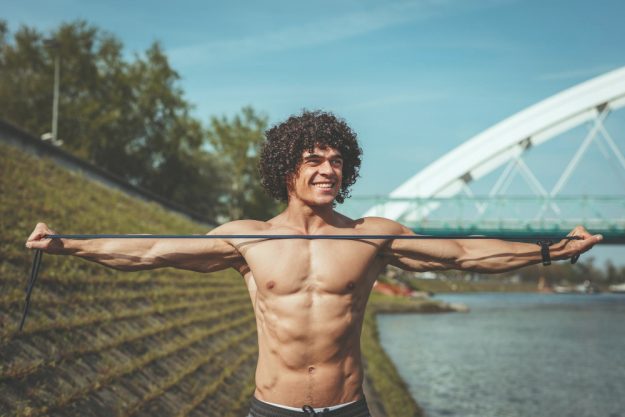 Bolesť krku, ramien a silový tréning